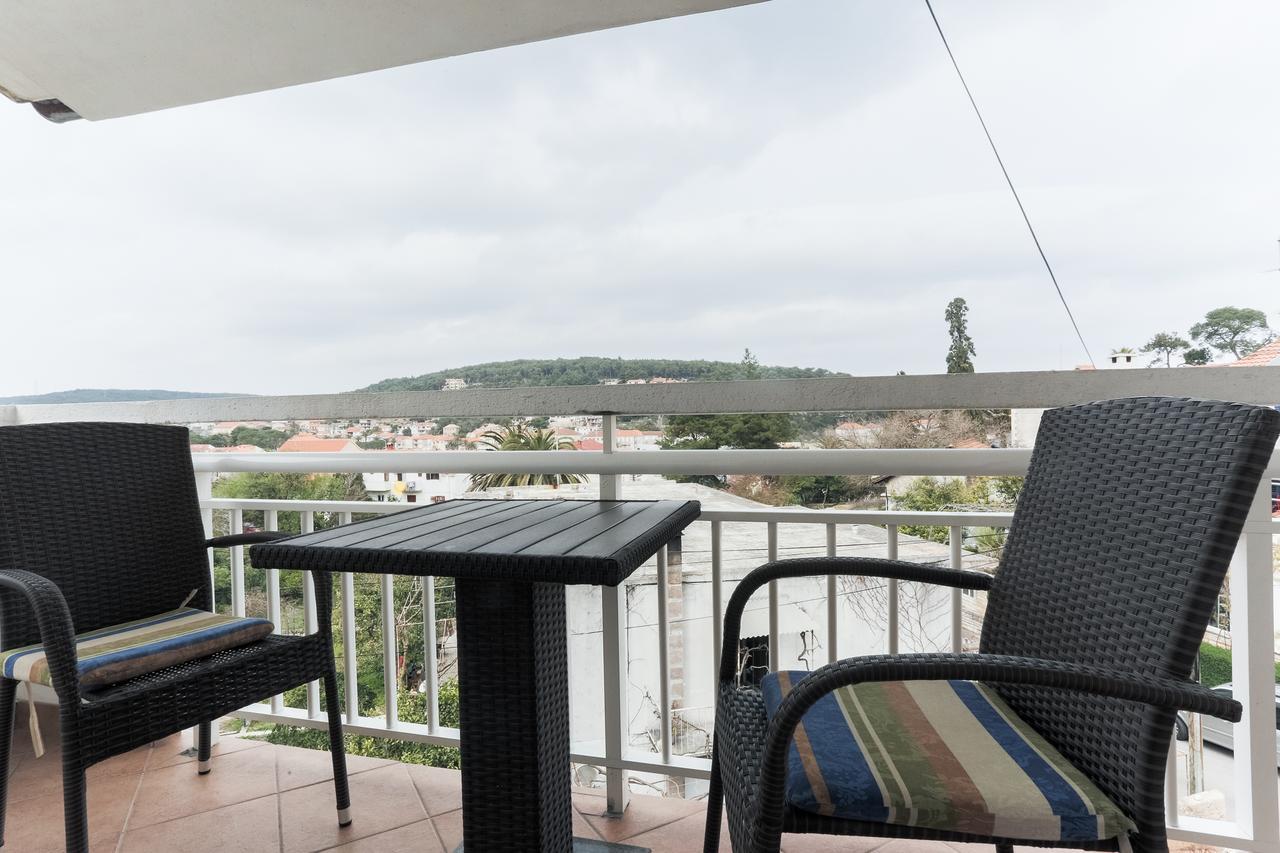 Apartments Goic Jelsa  Exterior foto