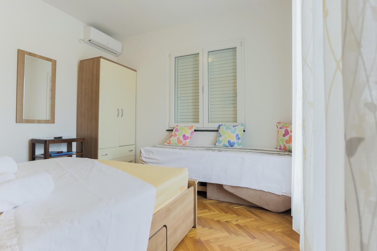 Apartments Goic Jelsa  Exterior foto
