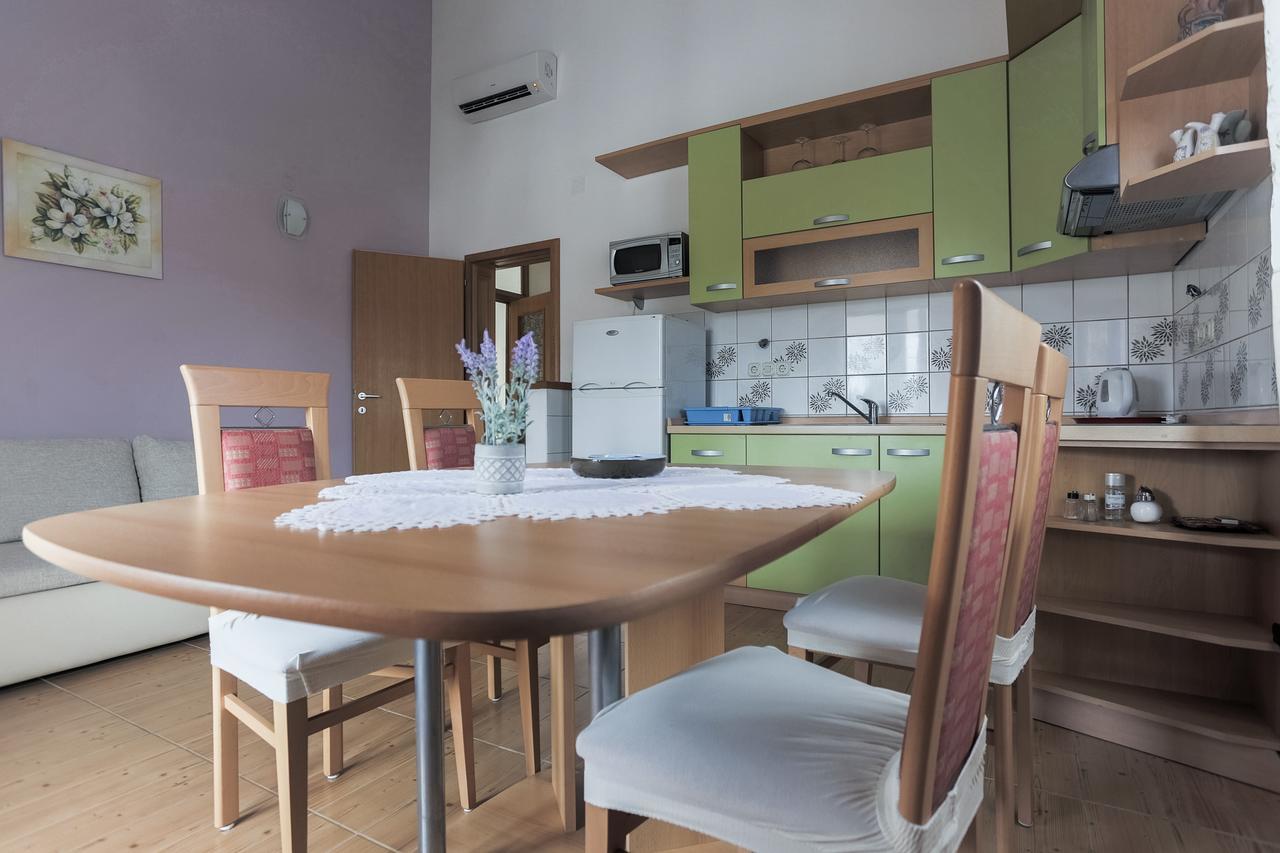 Apartments Goic Jelsa  Exterior foto