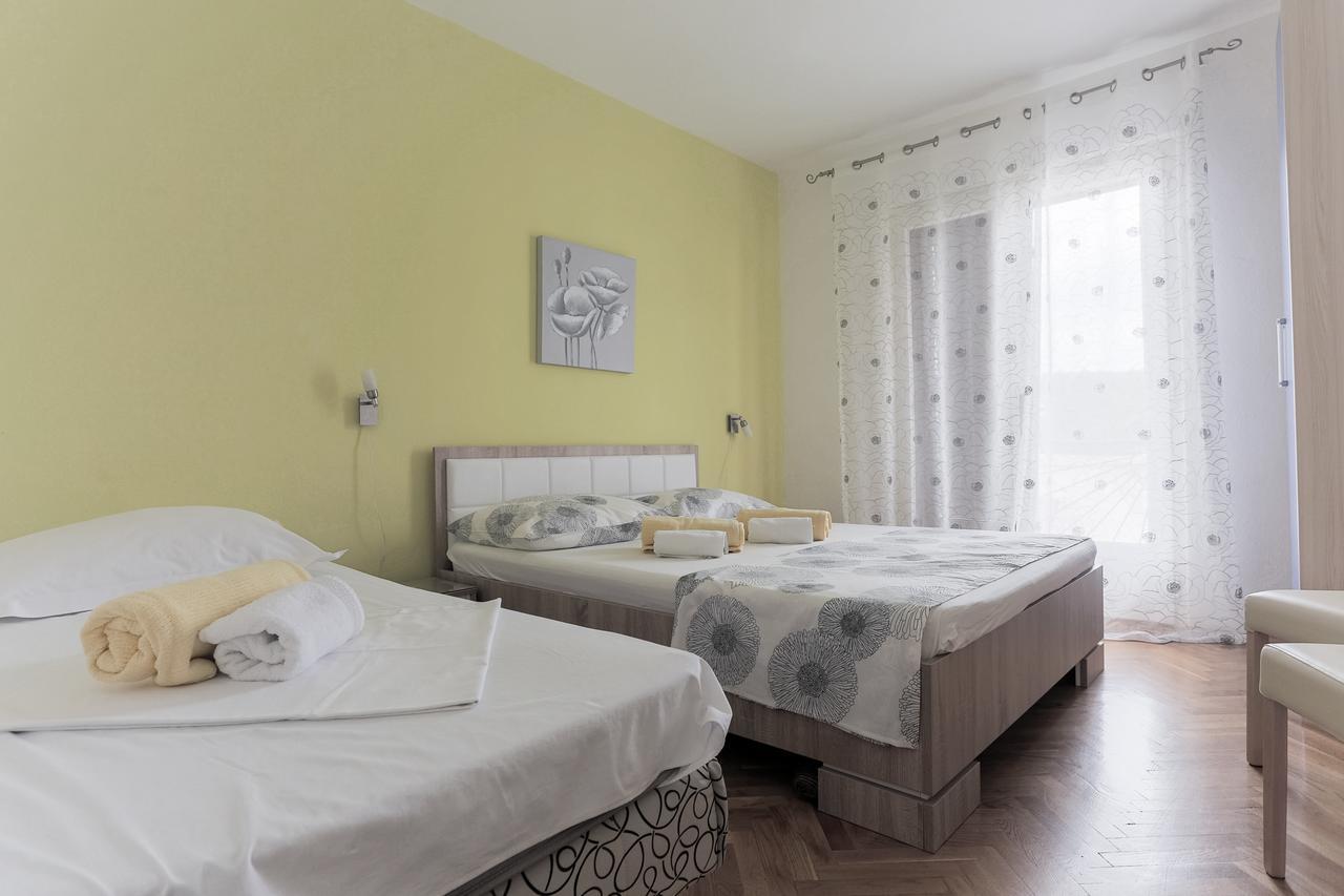 Apartments Goic Jelsa  Exterior foto