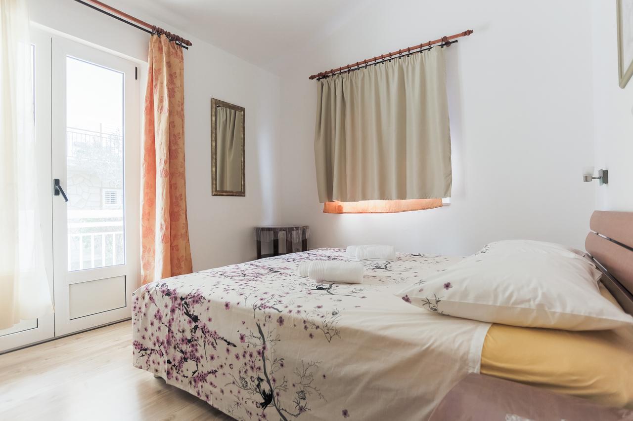 Apartments Goic Jelsa  Exterior foto