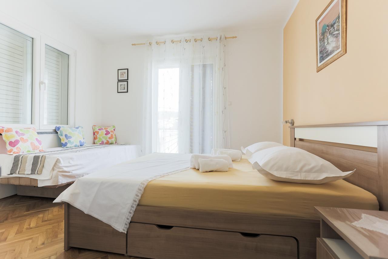 Apartments Goic Jelsa  Exterior foto