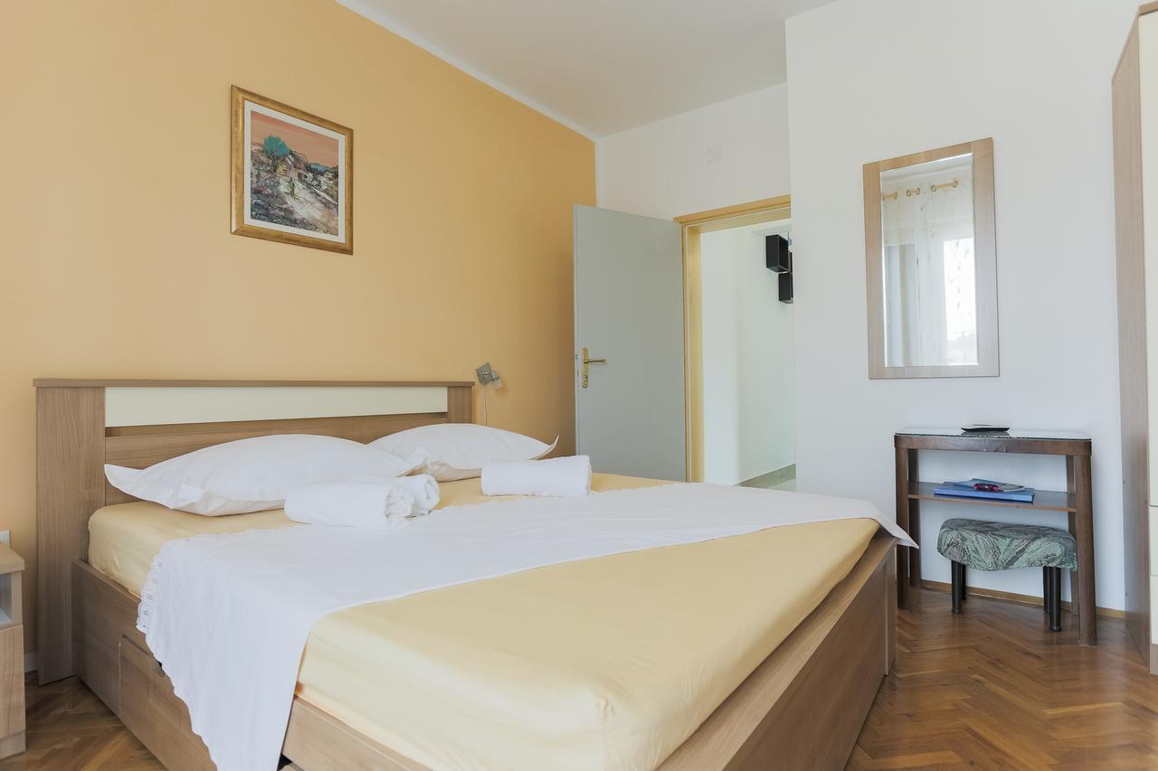 Apartments Goic Jelsa  Exterior foto